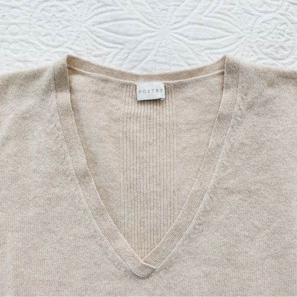 Poetry Cashmere V-Neck Tunic, Cream, Size 12-14 - Picture 4 of 5